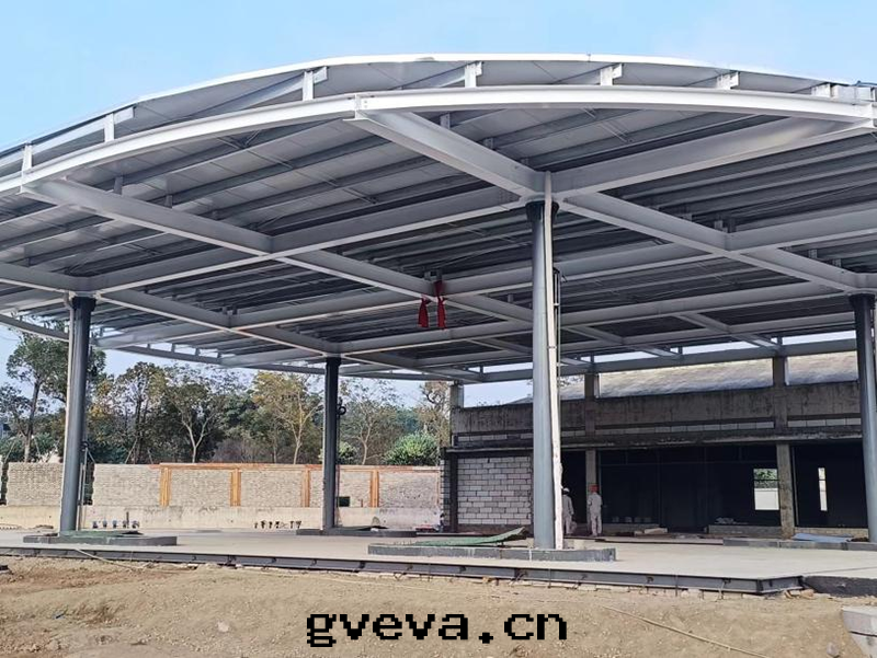 我(wǒ)公司負責施工的(de)中(zhōng)國(guó)石(dàn)油(yóu)梅州遊客中(zhōng)心(xīn)加油(yóu)站新(xīn)建工程,屬于(yú)鋼(gāng)結構框架圆(yuán)形屋(wū)面罩(zhào)棚 我(wǒ)公司負責施工的(de)中(zhōng)國(guó)石(dàn)油(yóu)梅州遊客中(zhōng)心(xīn)加油(yóu)站新(xīn)建工程,屬于(yú)鋼(gāng)結構框架圆(yuán)形屋(wū)面罩(zhào)棚